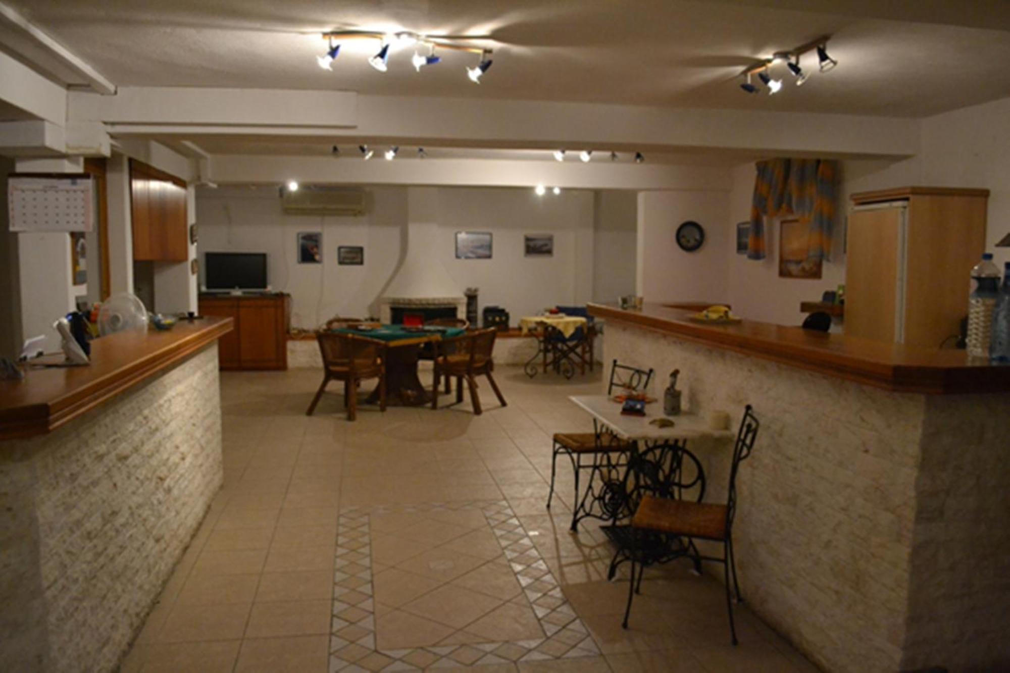 Maistrali Studios Batsíon Dış mekan fotoğraf